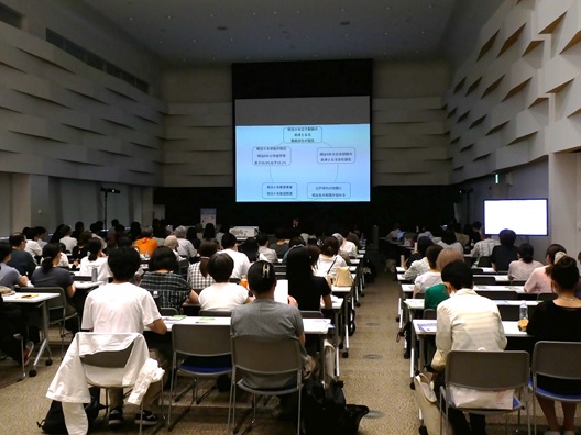会場の様子