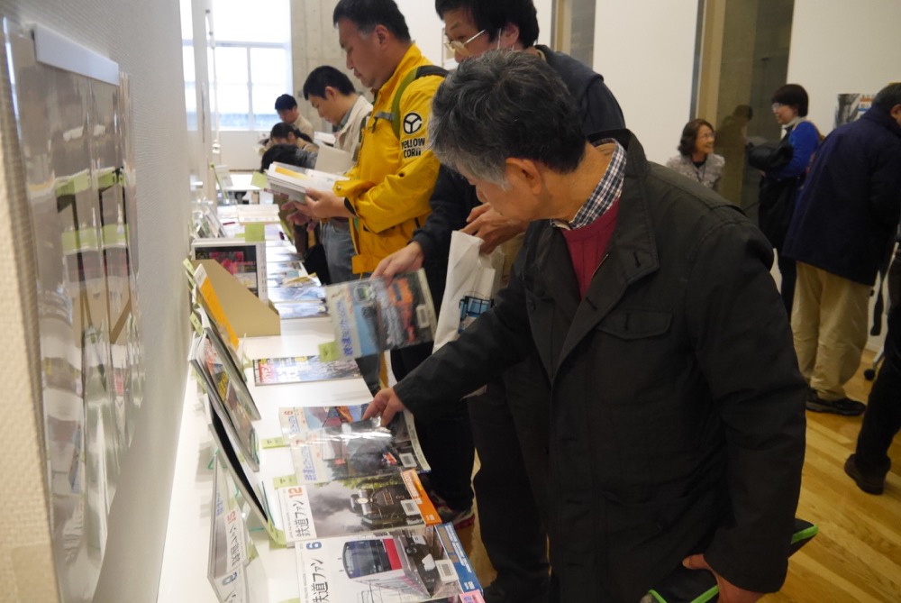 関連資料展示の様子