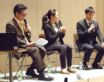 藤田氏、高桑氏、木村氏トークイベントのフォトセッションの様子